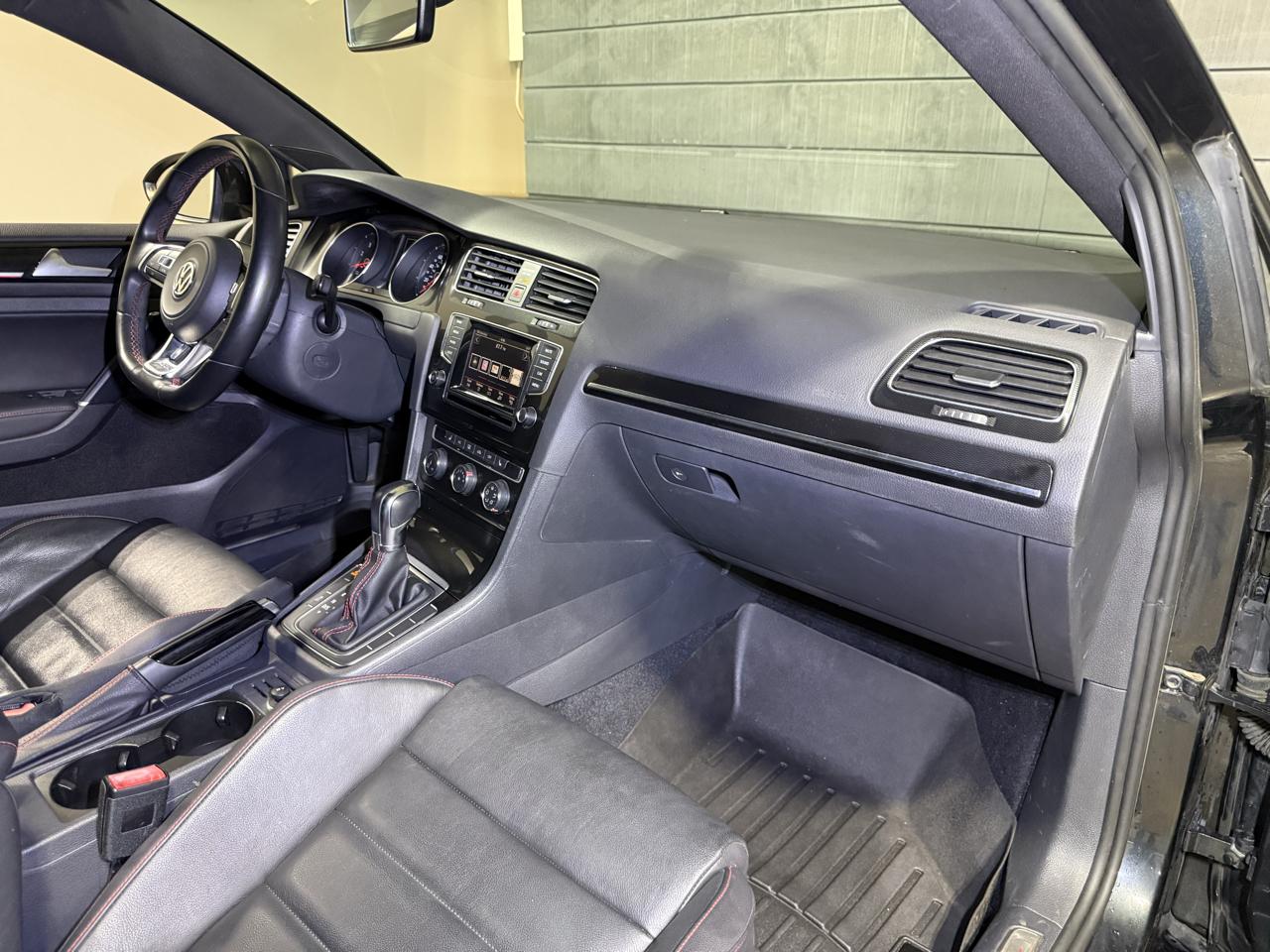 Volkswagen GTI SE 4D Hatchback 2015