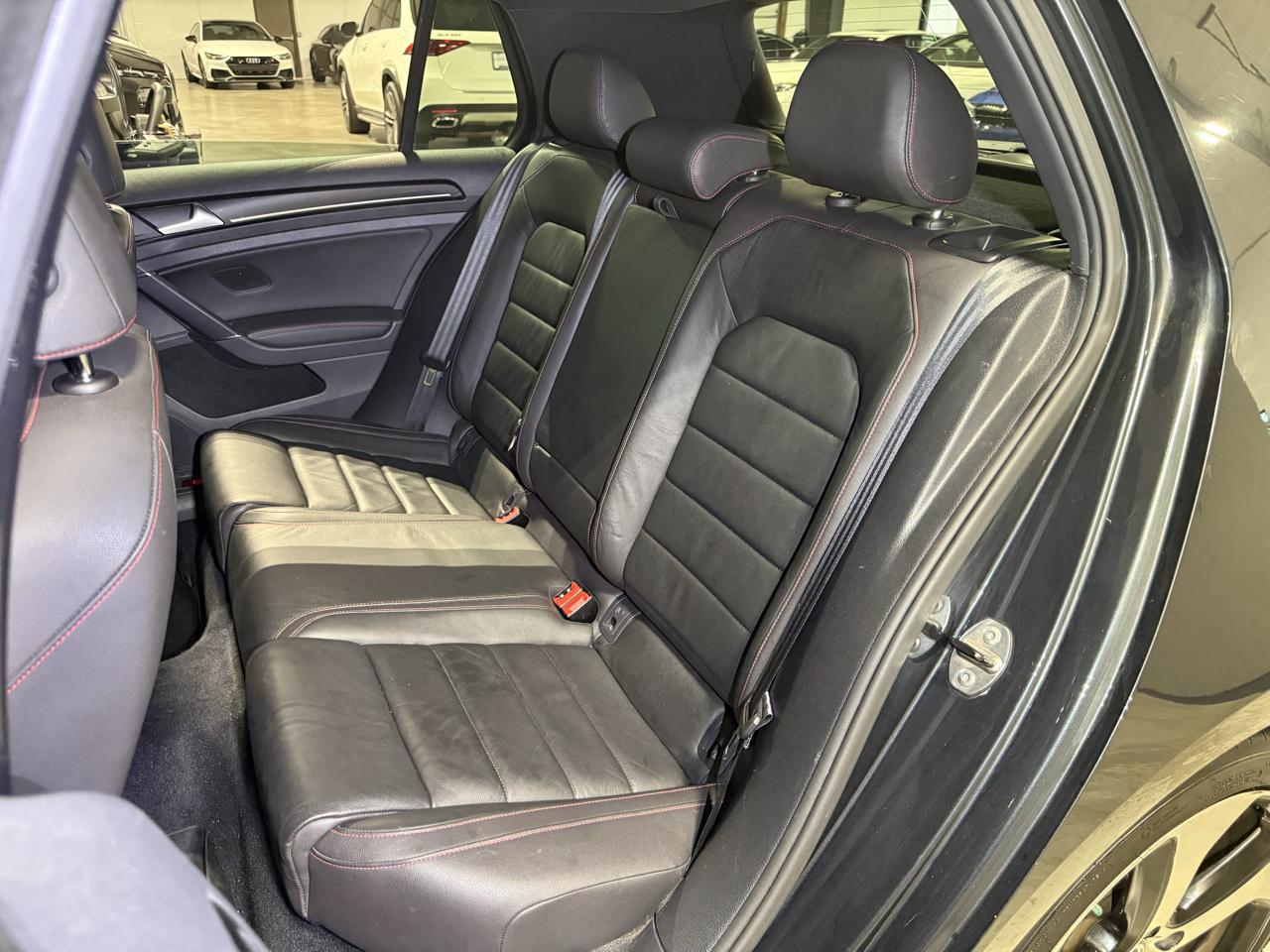 Volkswagen GTI SE 4D Hatchback 2015