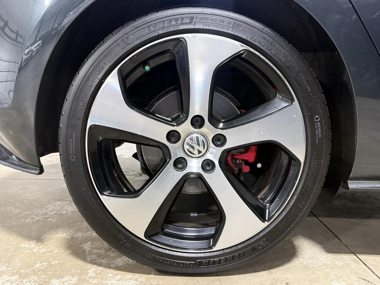 Volkswagen GTI SE 4D Hatchback 2015