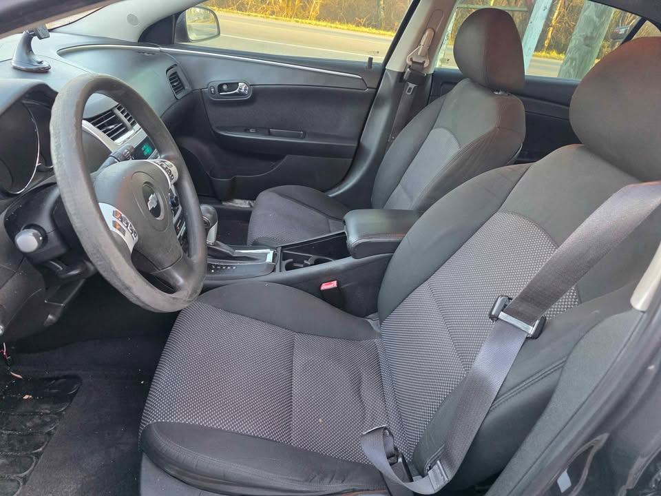 Chevrolet Malibu 1LT 2012