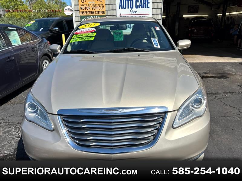 2013 Chrysler 200 Touring