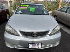 2005 Toyota Camry 
