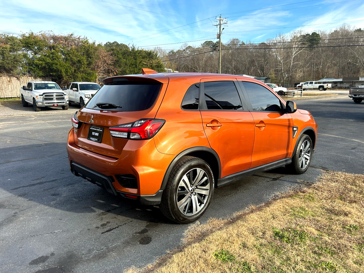 Mitsubishi Outlander Sport  2021