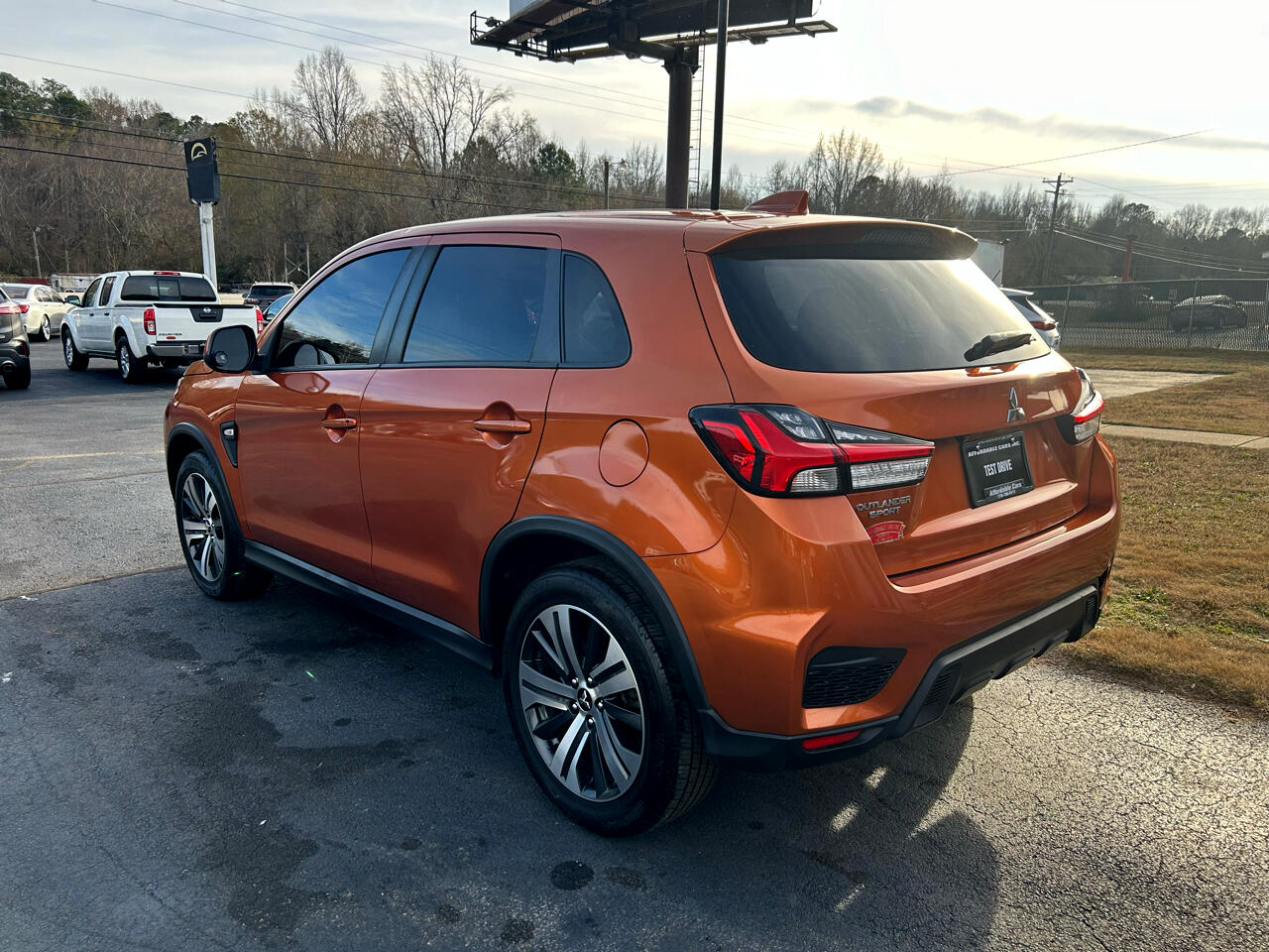 Mitsubishi Outlander Sport  2021
