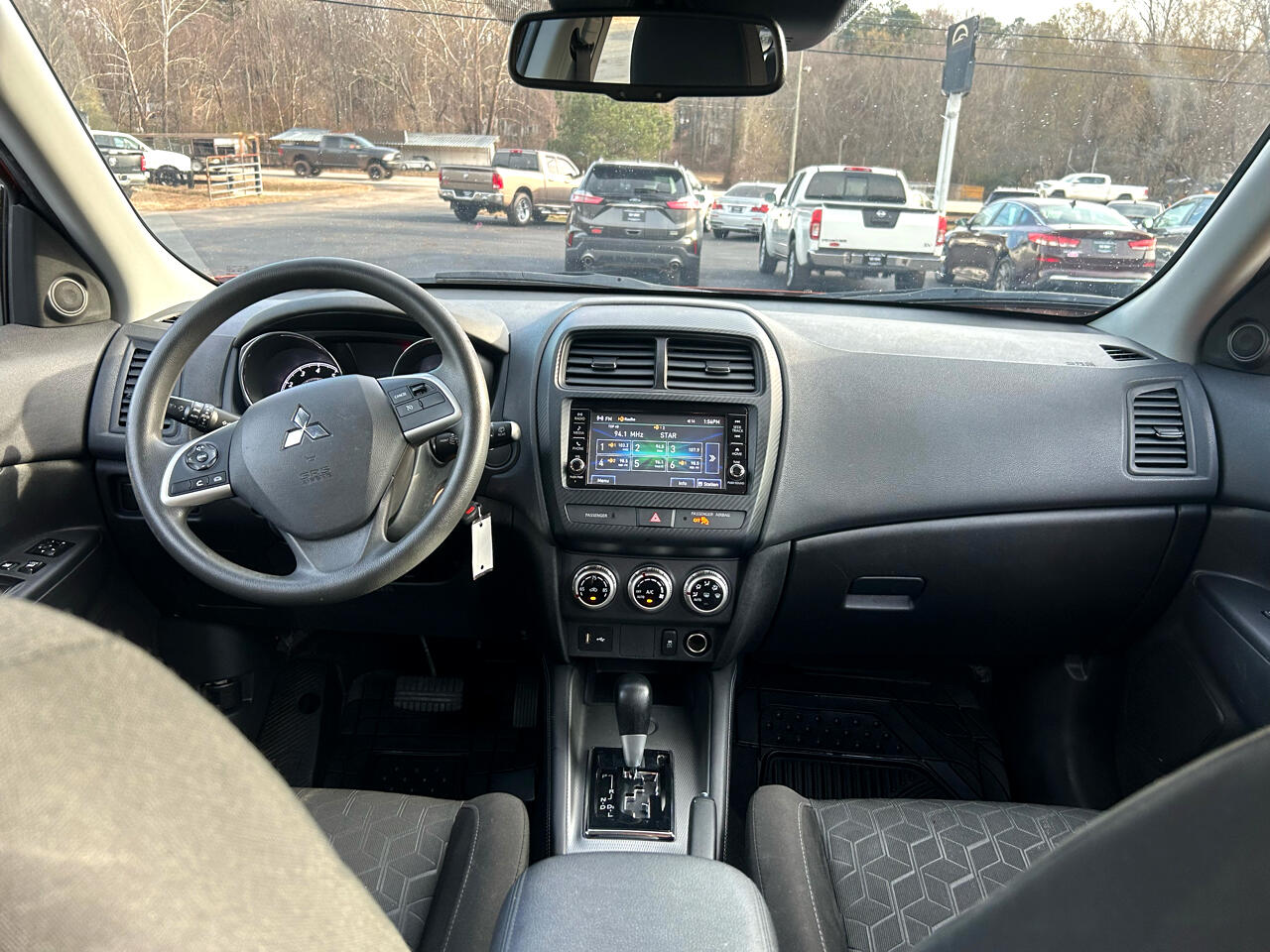 Mitsubishi Outlander Sport  2021