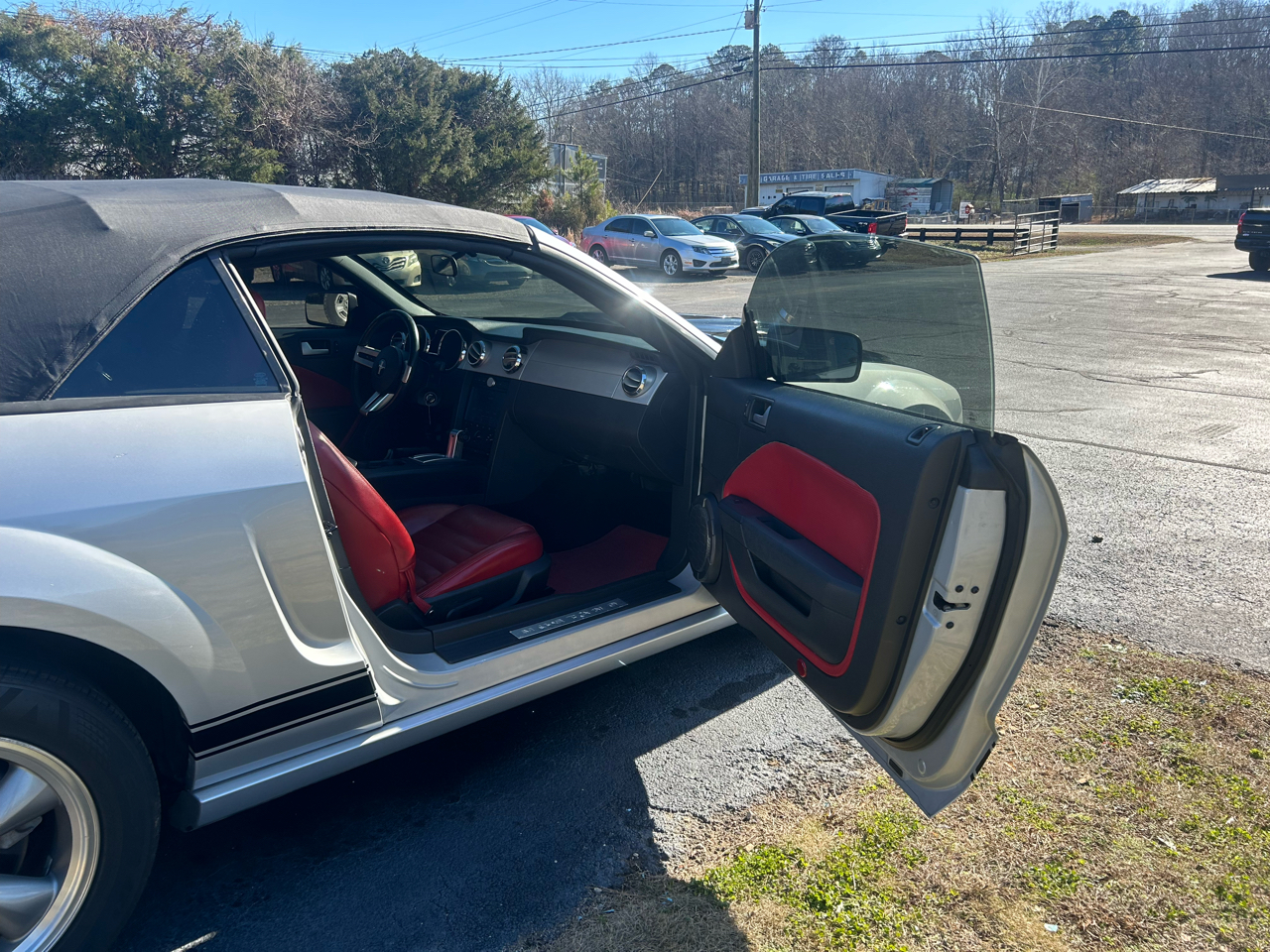 Ford Mustang GT 2005