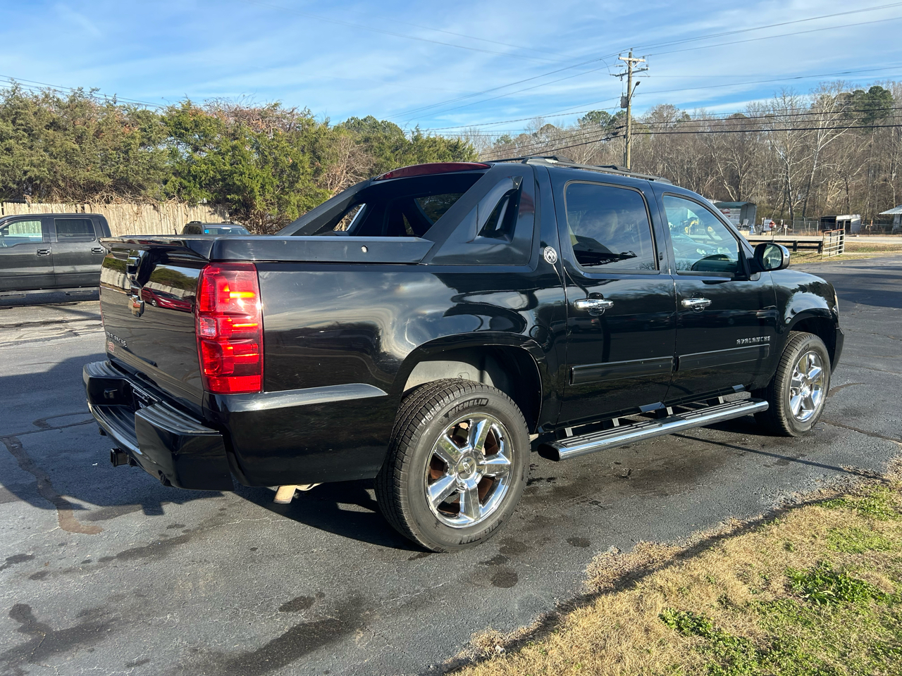 Chevrolet Avalanche  2013