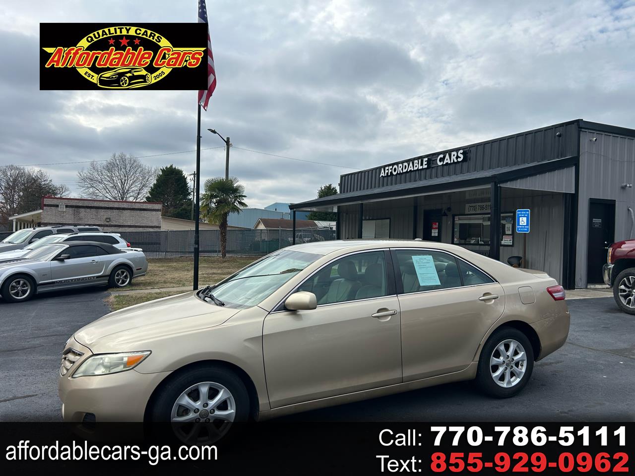 Toyota Camry Base 2011