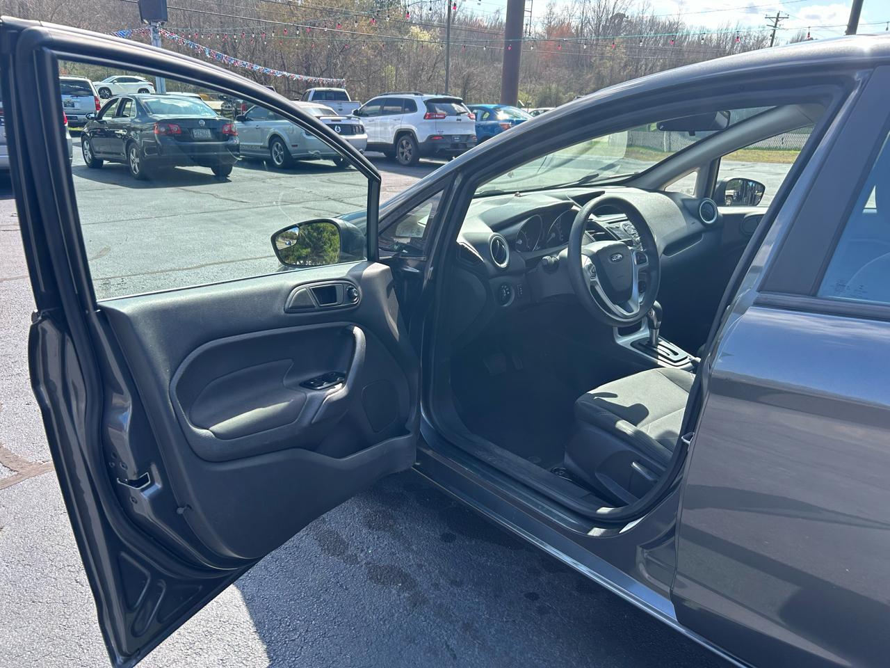 Ford Fiesta SE Sedan 2019