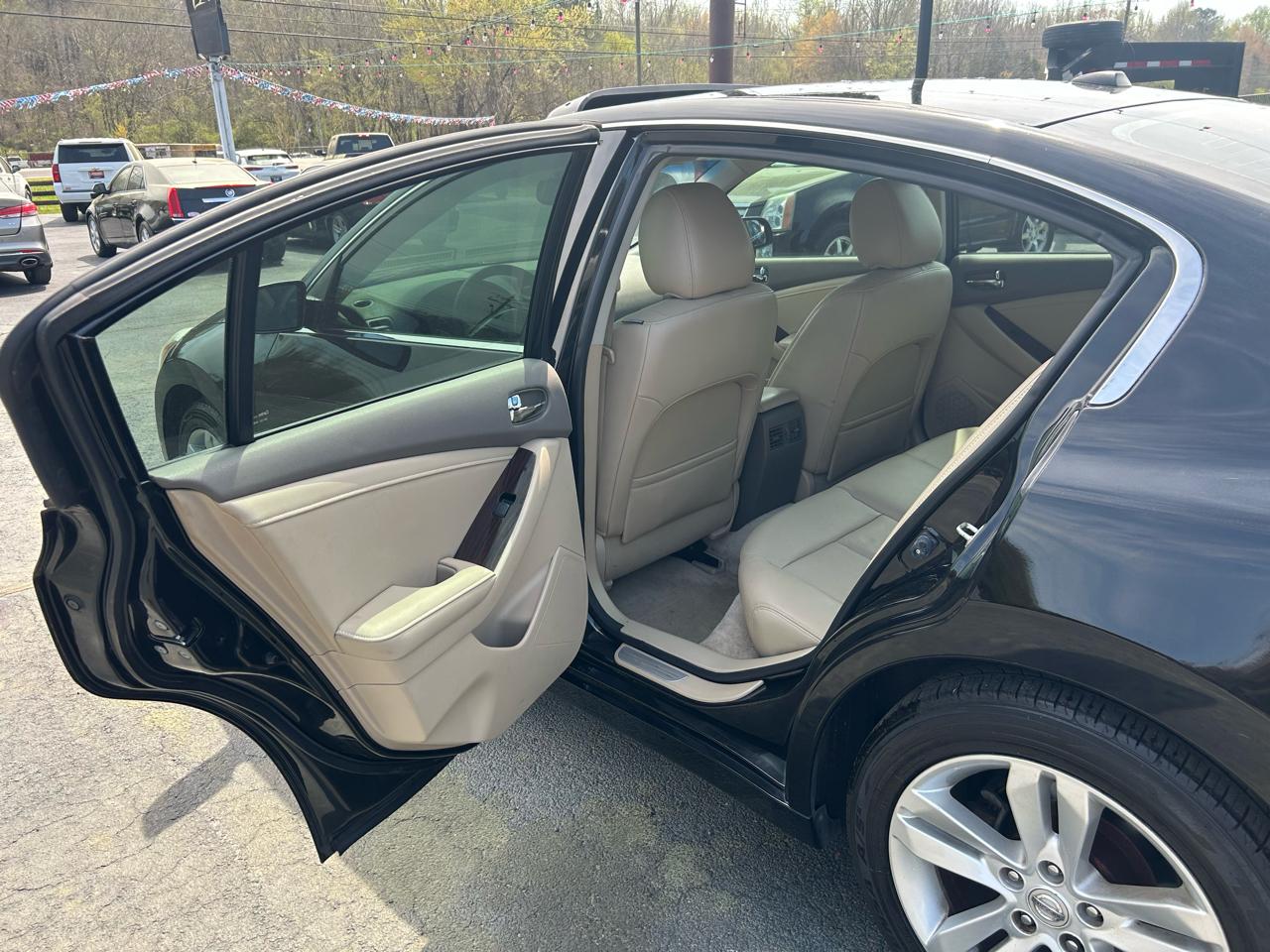 Nissan Altima SR 2012