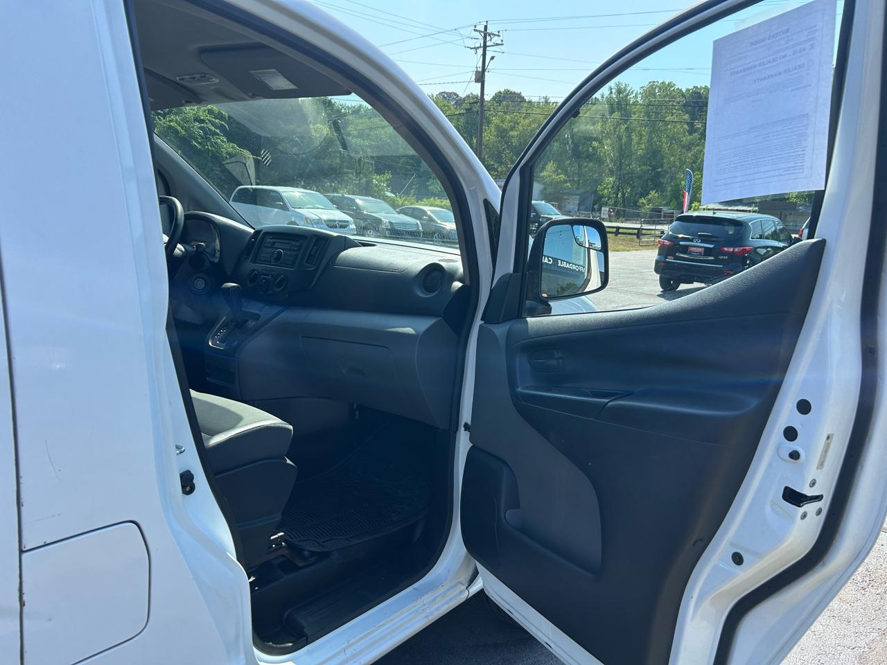 Nissan NV200 SV 2015