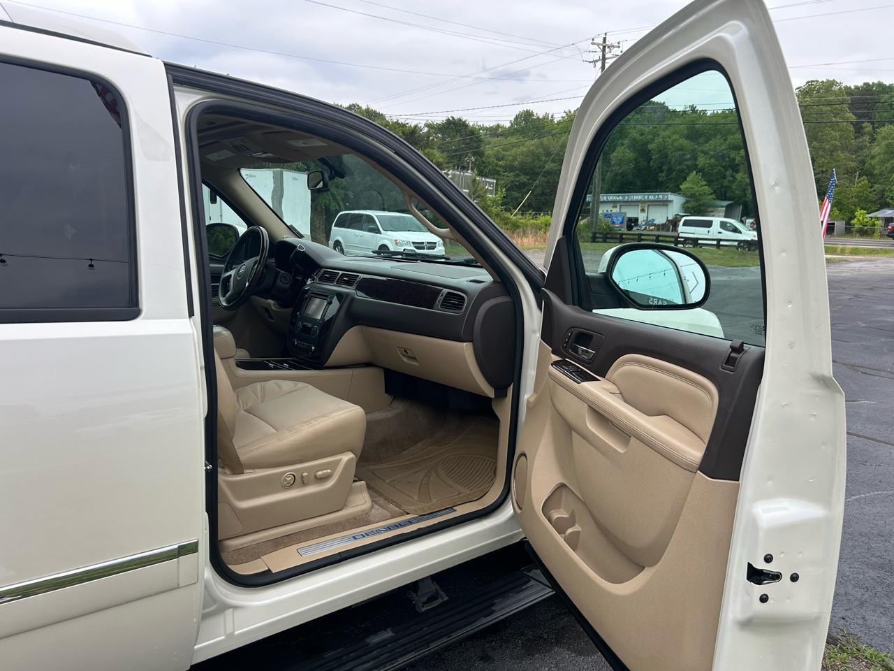 GMC Yukon Denali  2014