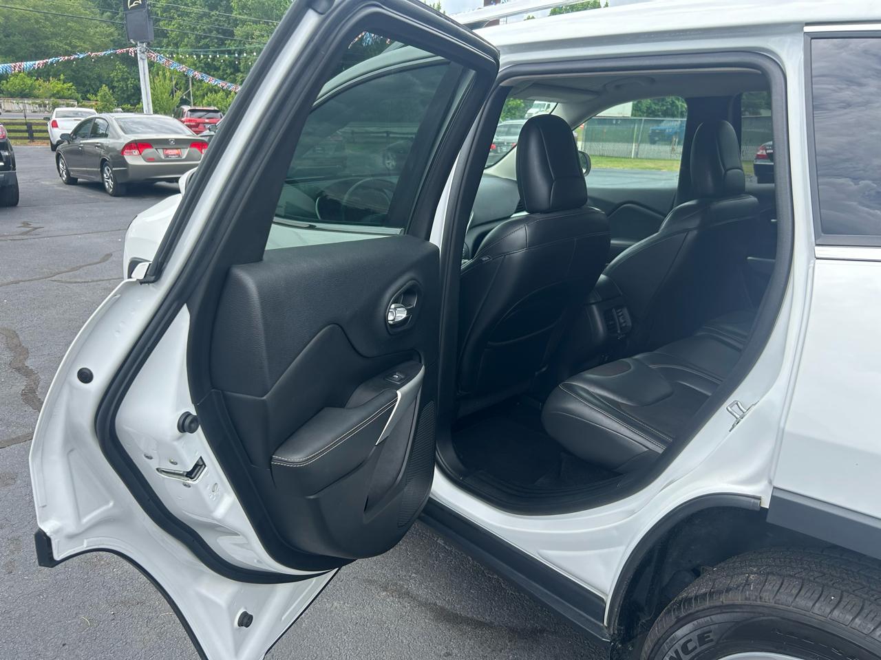 Jeep Cherokee  2018