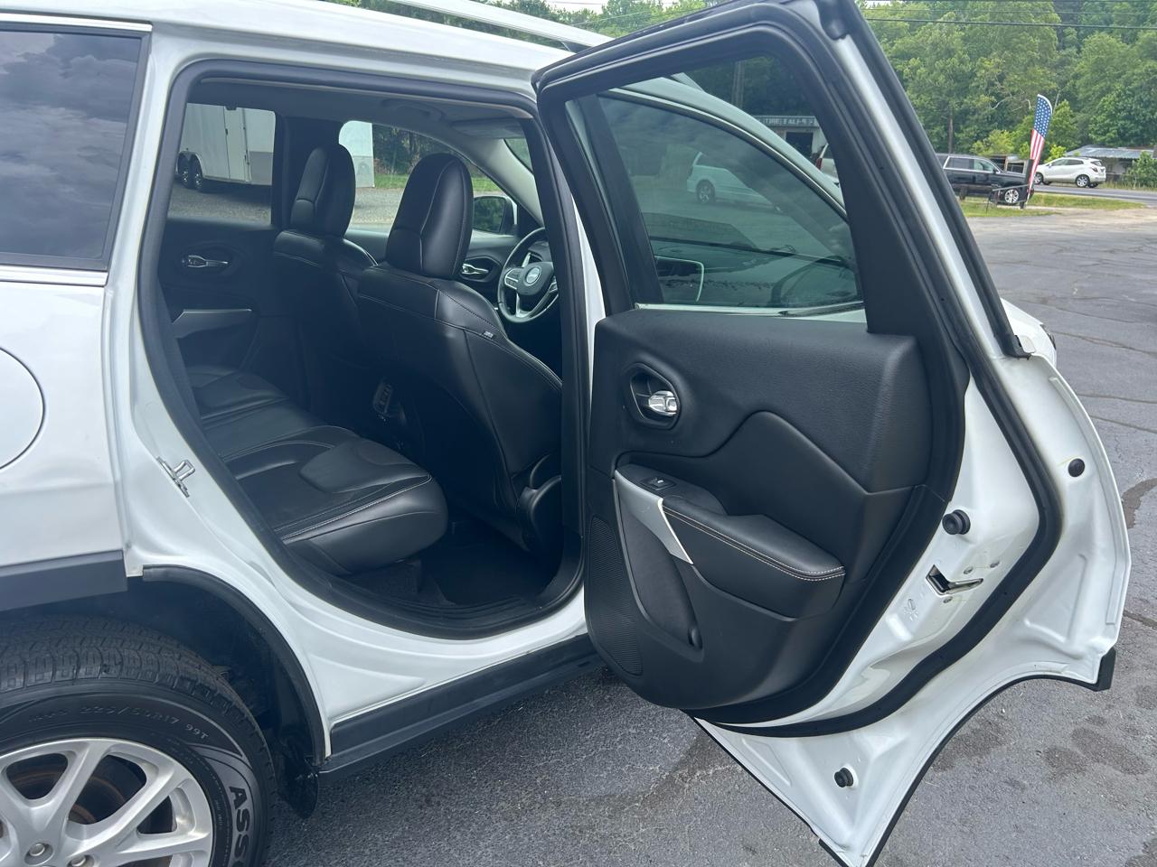 Jeep Cherokee  2018