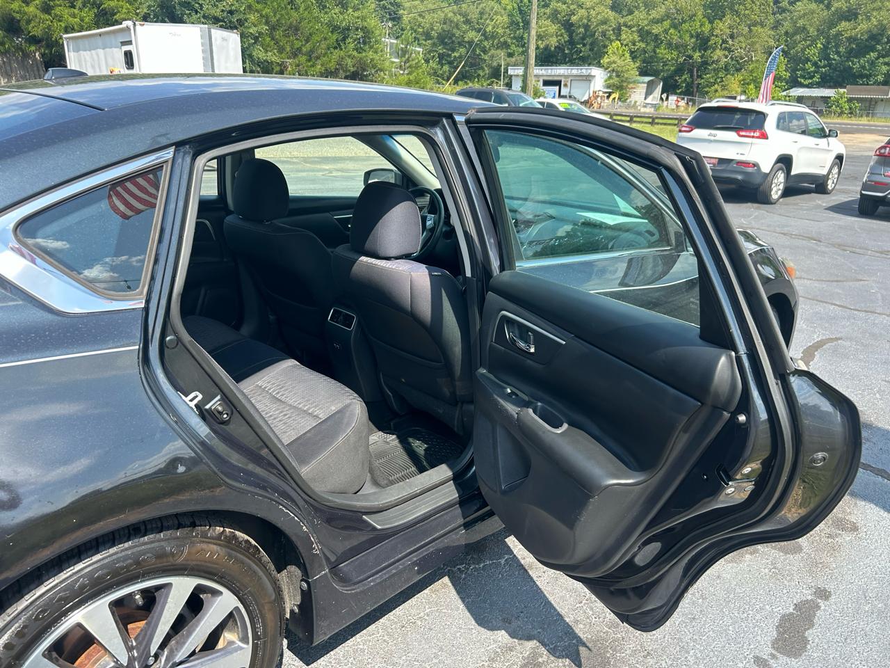 Nissan Altima  2017
