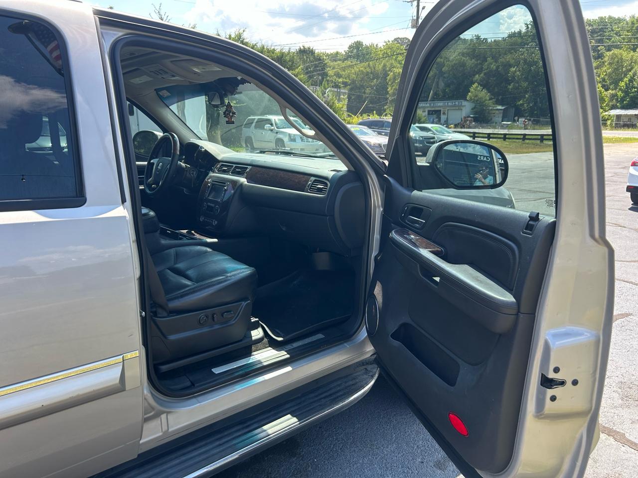 GMC Yukon Denali AWD 2007