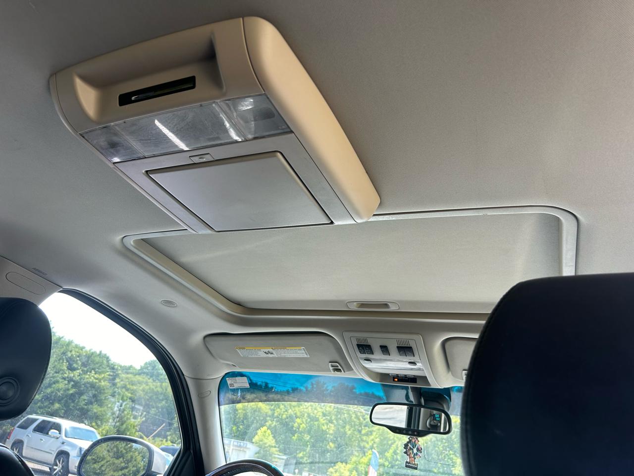 GMC Yukon Denali AWD 2007