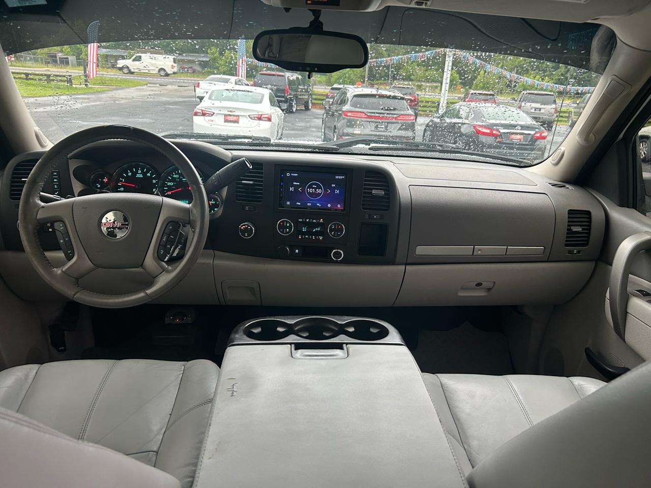 GMC Sierra 1500 SLE Crew Cab 4WD 2011
