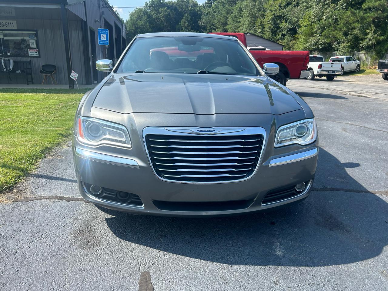 Chrysler 300  2012