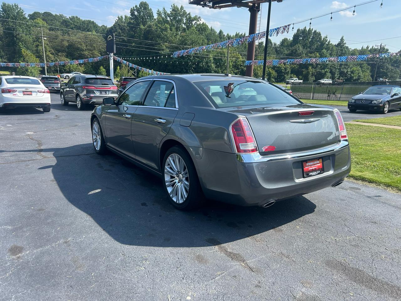 Chrysler 300  2012