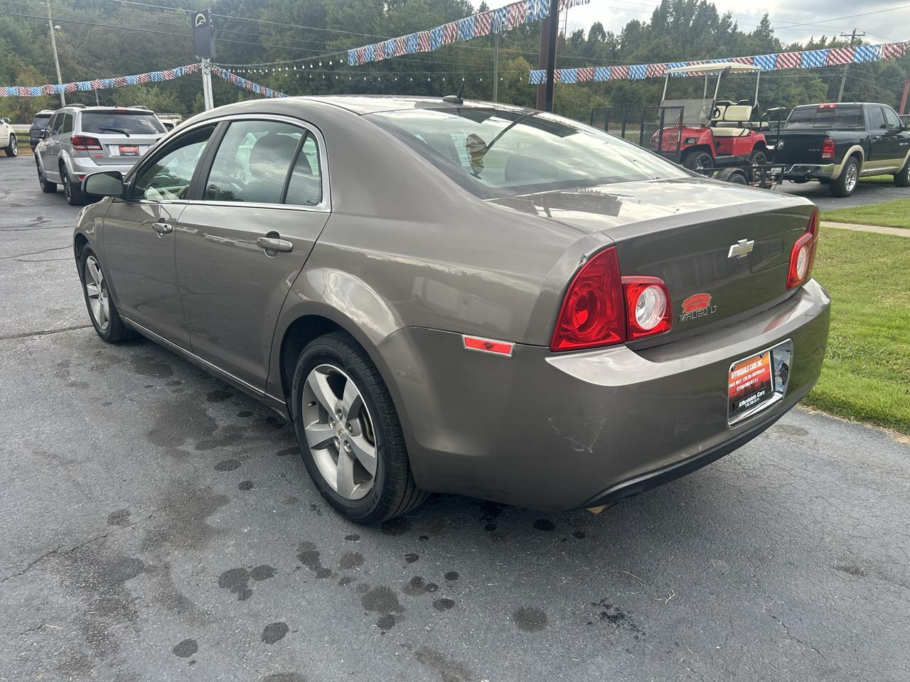 Chevrolet Malibu  2011