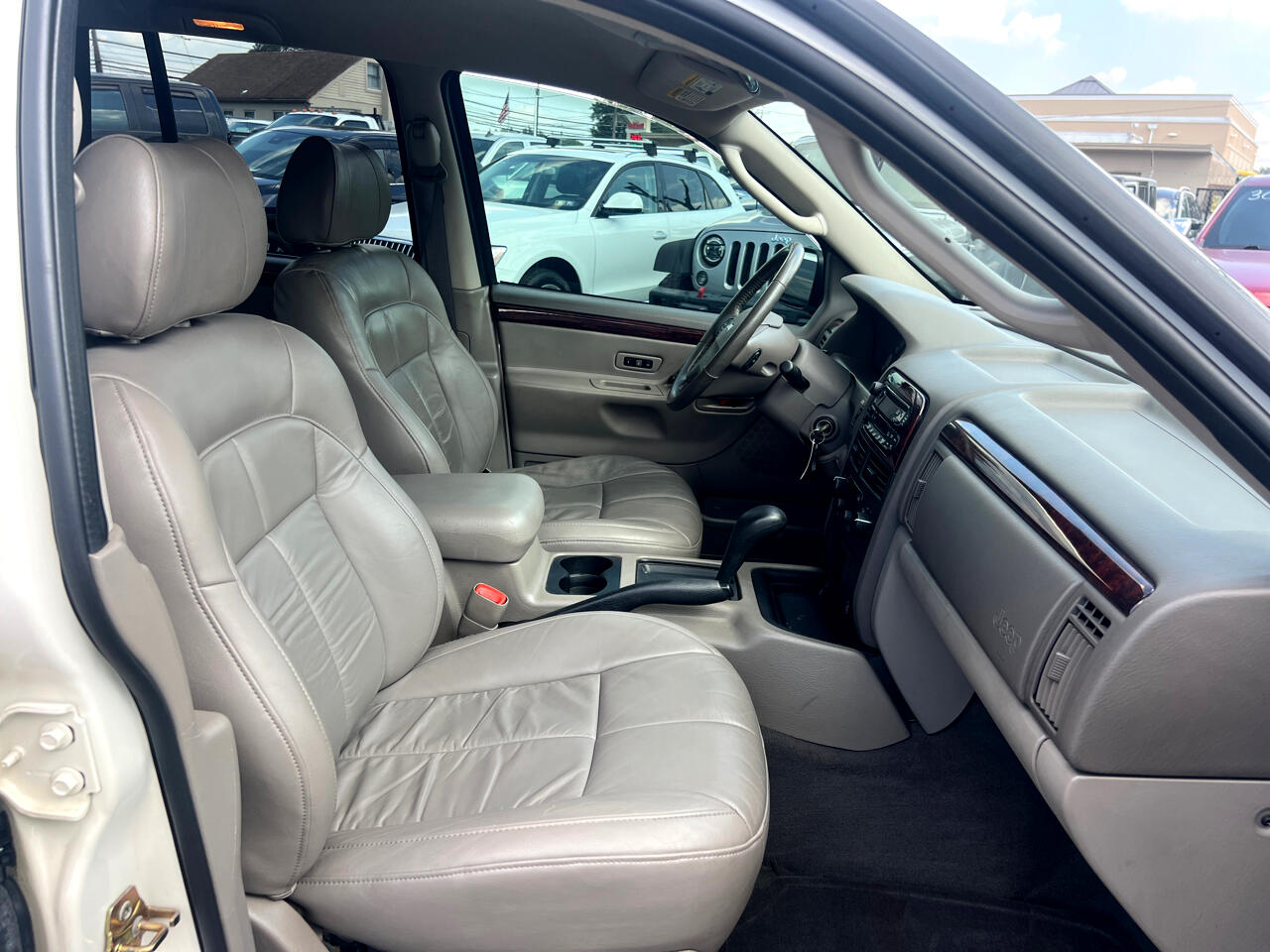 Jeep Grand Cherokee Limited 2WD 2004 Jeep Grand Cherokee Limited 2WD 2004
