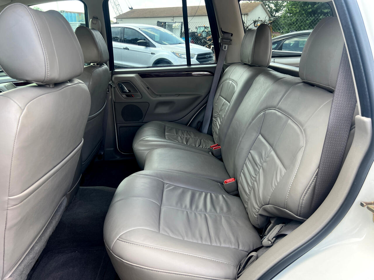 Jeep Grand Cherokee Limited 2WD 2004 Jeep Grand Cherokee Limited 2WD 2004