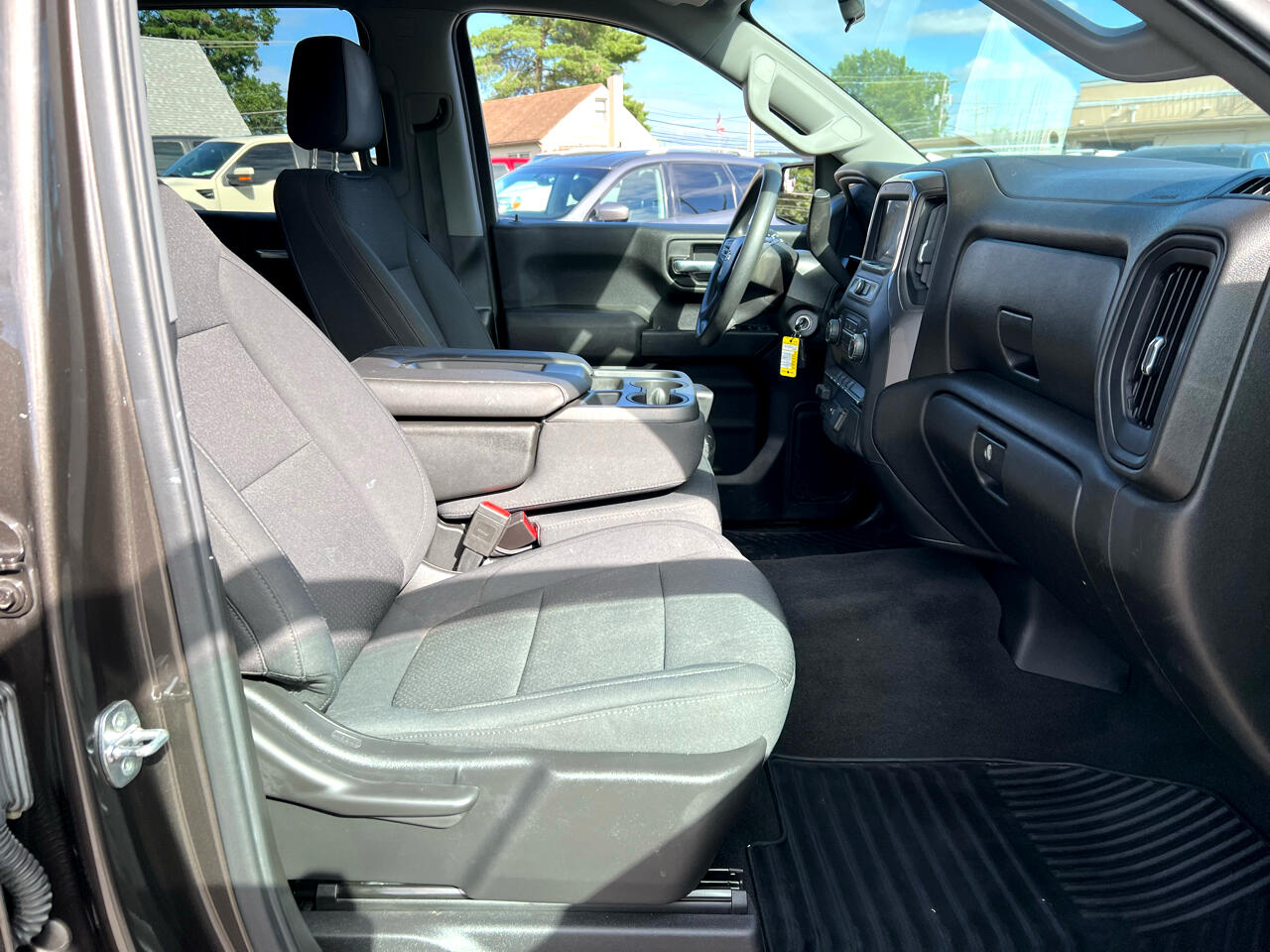 Chevrolet Silverado 1500 4WD Double Cab 143.5" Work Truck w/2WT 2021 Chevrolet Silverado 1500 4WD Double Cab 143.5" Work Truck w/2WT 2021