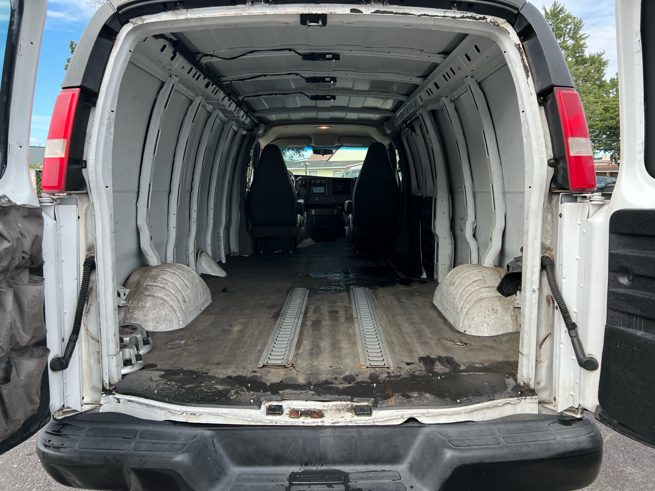 GMC Savana G3500 Cargo Ext 2017 GMC Savana G3500 Cargo Ext 2017