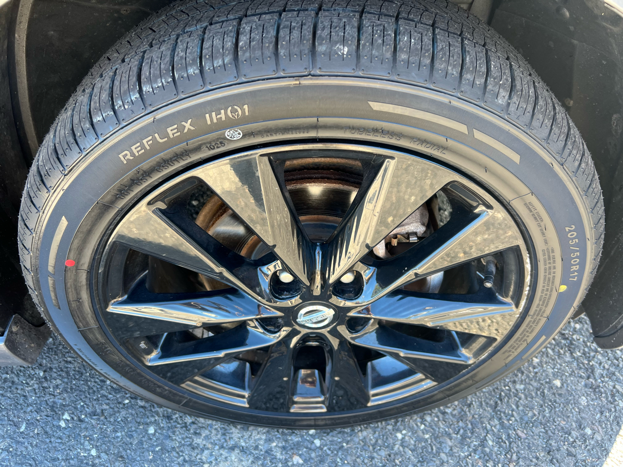 Nissan Sentra 4dr Sdn 1.8 S Auto SULEV 2017 Nissan Sentra 4dr Sdn 1.8 S Auto SULEV 2017