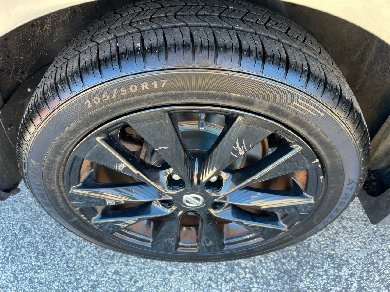 Nissan Sentra 4dr Sdn 1.8 S Auto SULEV 2017 Nissan Sentra 4dr Sdn 1.8 S Auto SULEV 2017