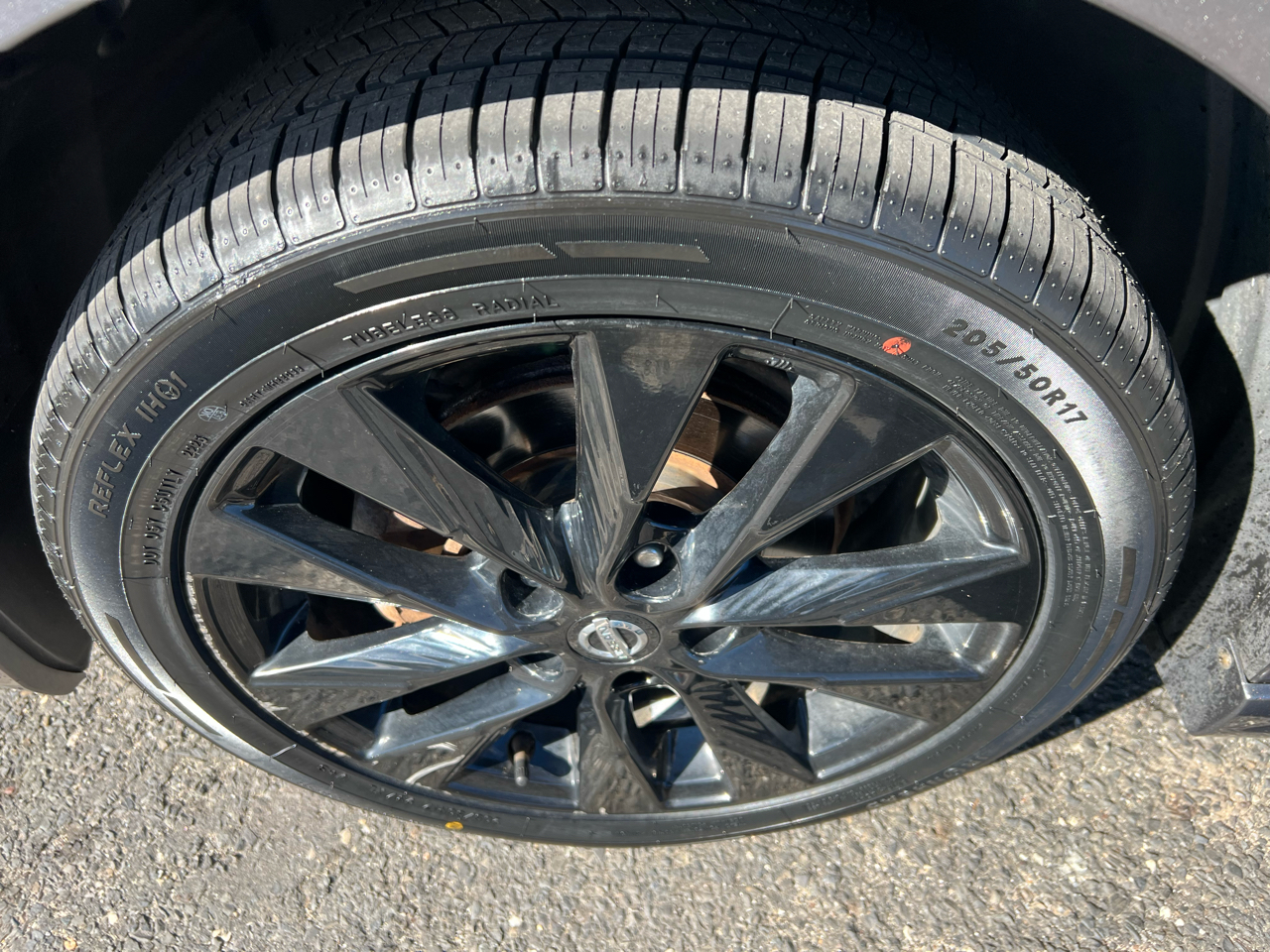 Nissan Sentra 4dr Sdn 1.8 S Auto SULEV 2017 Nissan Sentra 4dr Sdn 1.8 S Auto SULEV 2017