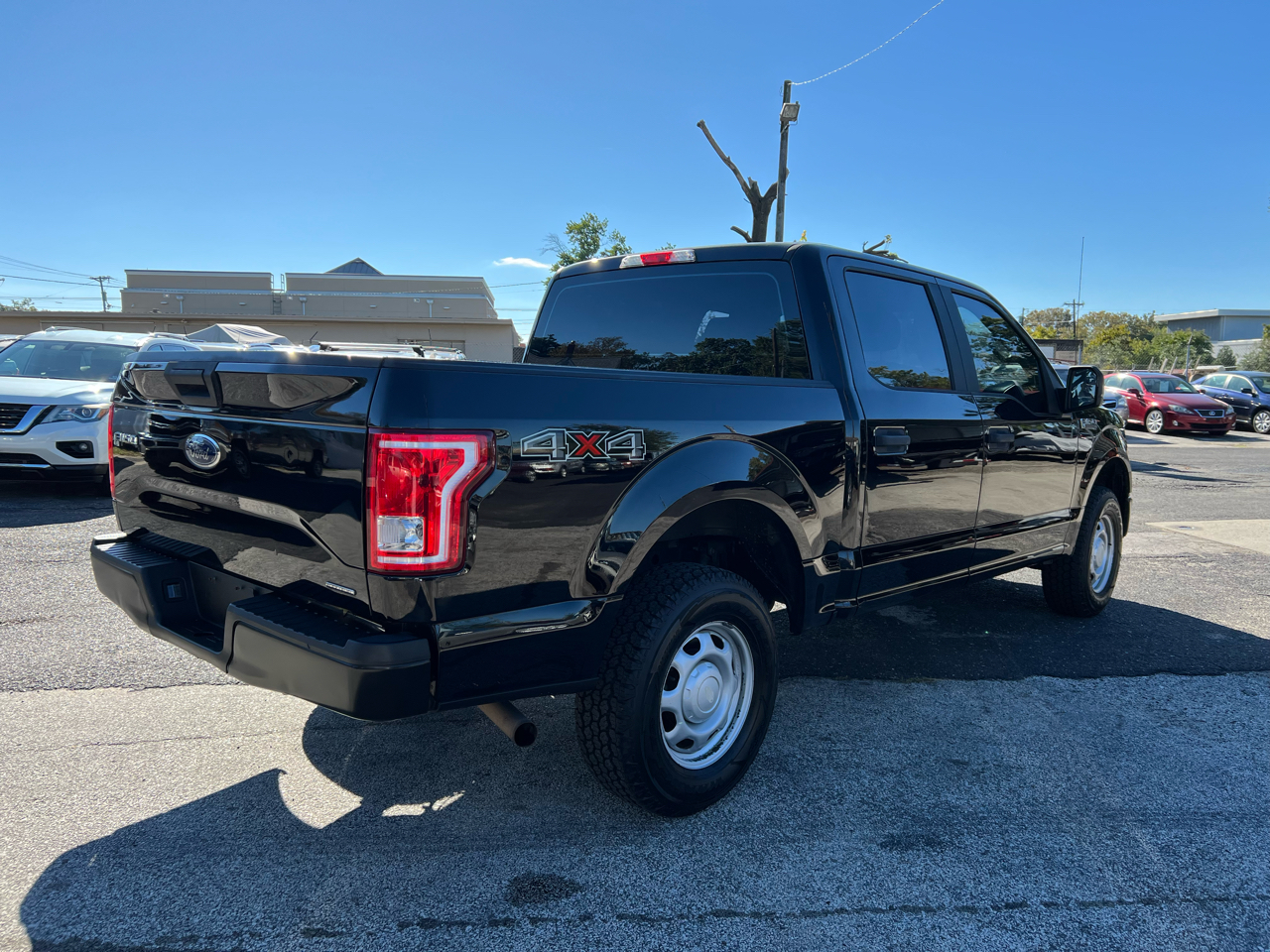 Ford F-150 4WD SuperCrew 139" XL 2016 Ford F-150 4WD SuperCrew 139" XL 2016