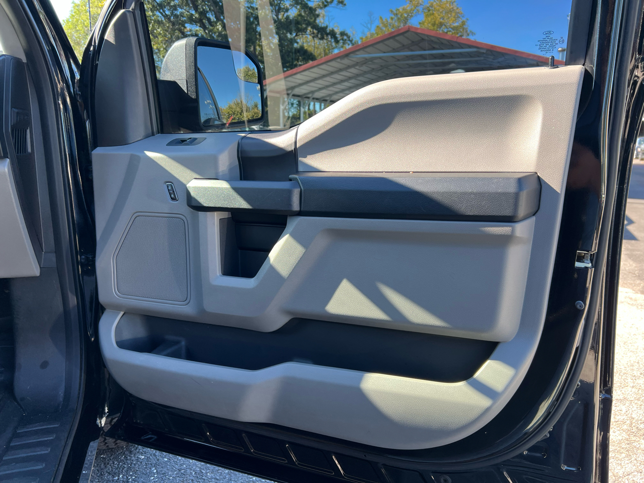 Ford F-150 4WD SuperCrew 139" XL 2016 Ford F-150 4WD SuperCrew 139" XL 2016