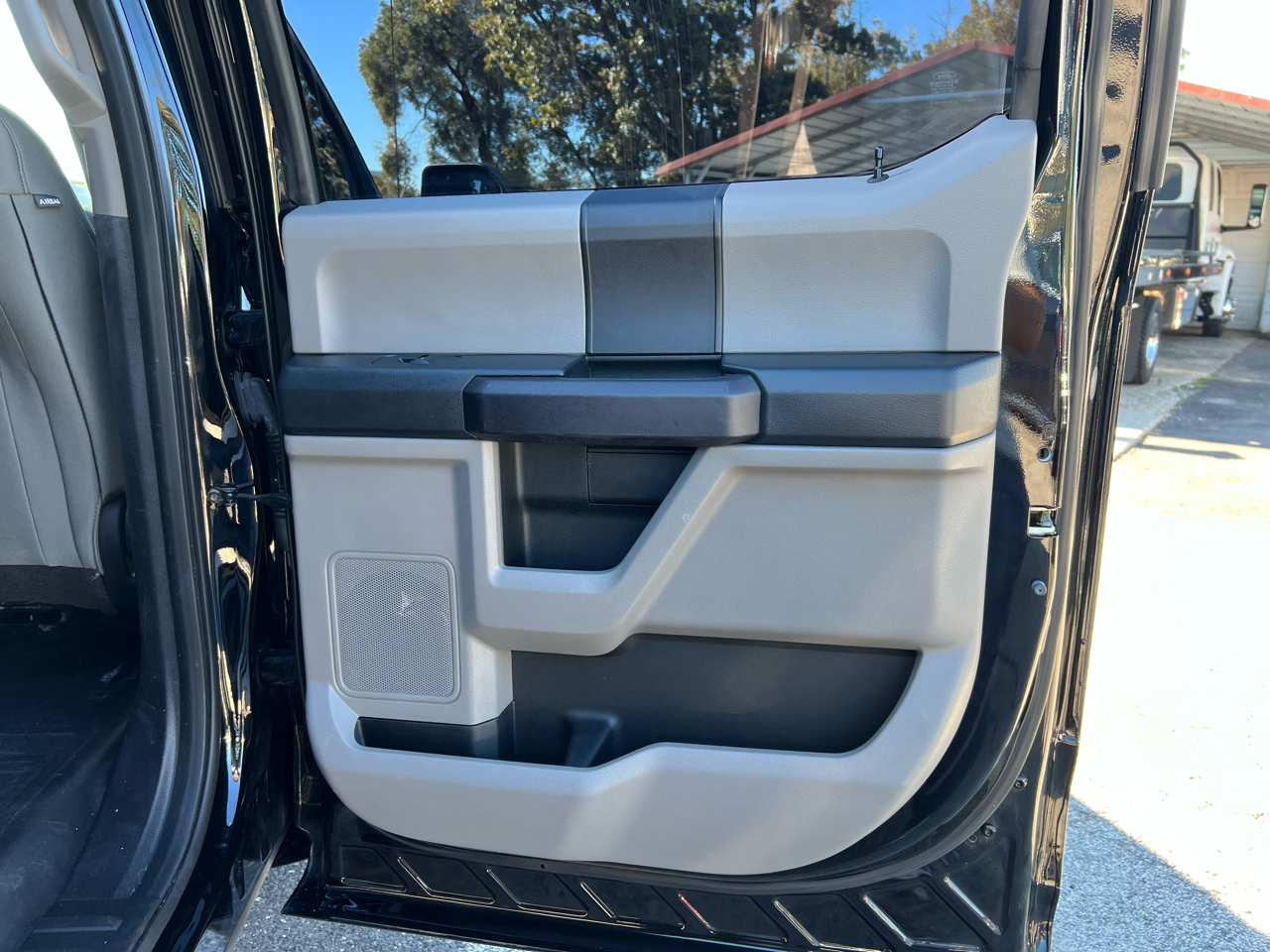 Ford F-150 4WD SuperCrew 139" XL 2016 Ford F-150 4WD SuperCrew 139" XL 2016