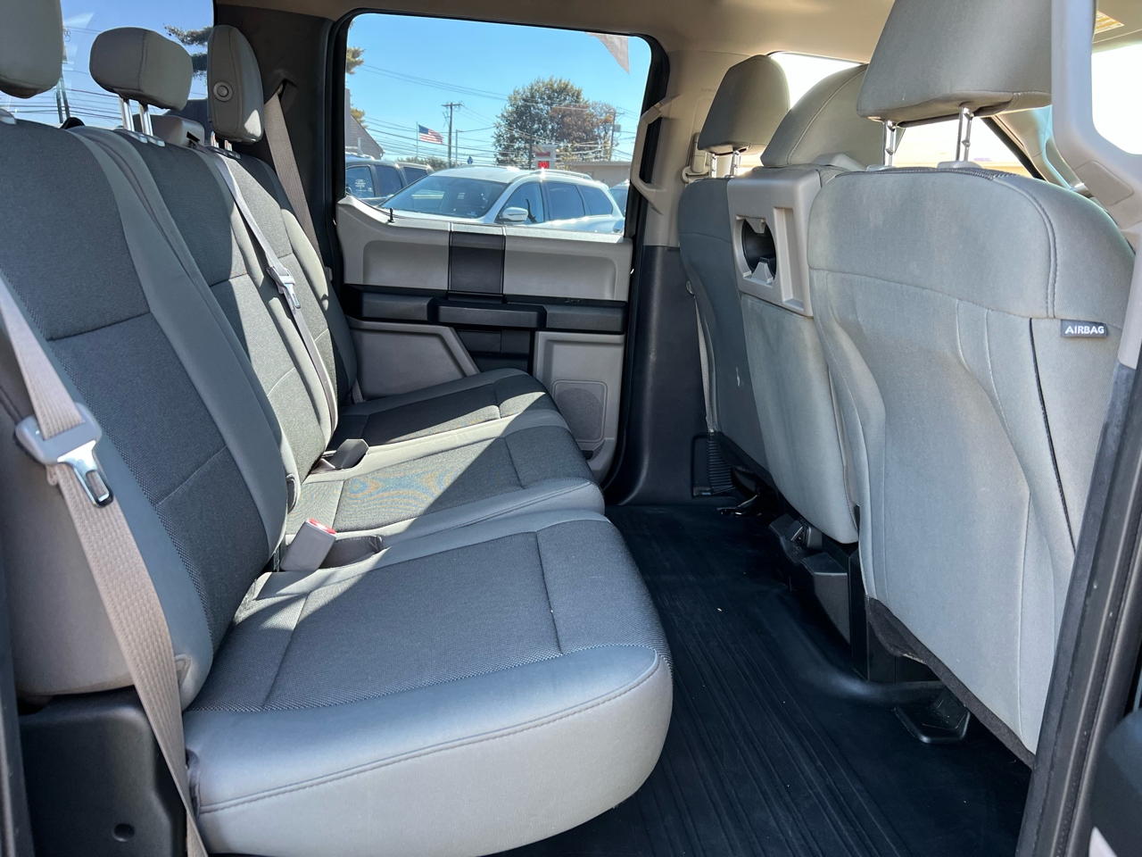 Ford F-150 4WD SuperCrew 139" XL 2016 Ford F-150 4WD SuperCrew 139" XL 2016