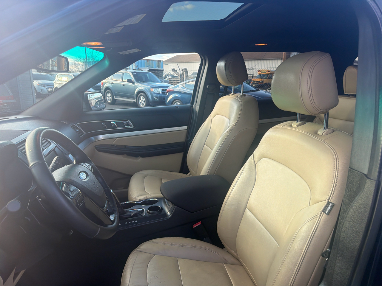 Ford Explorer XLT FWD 2016