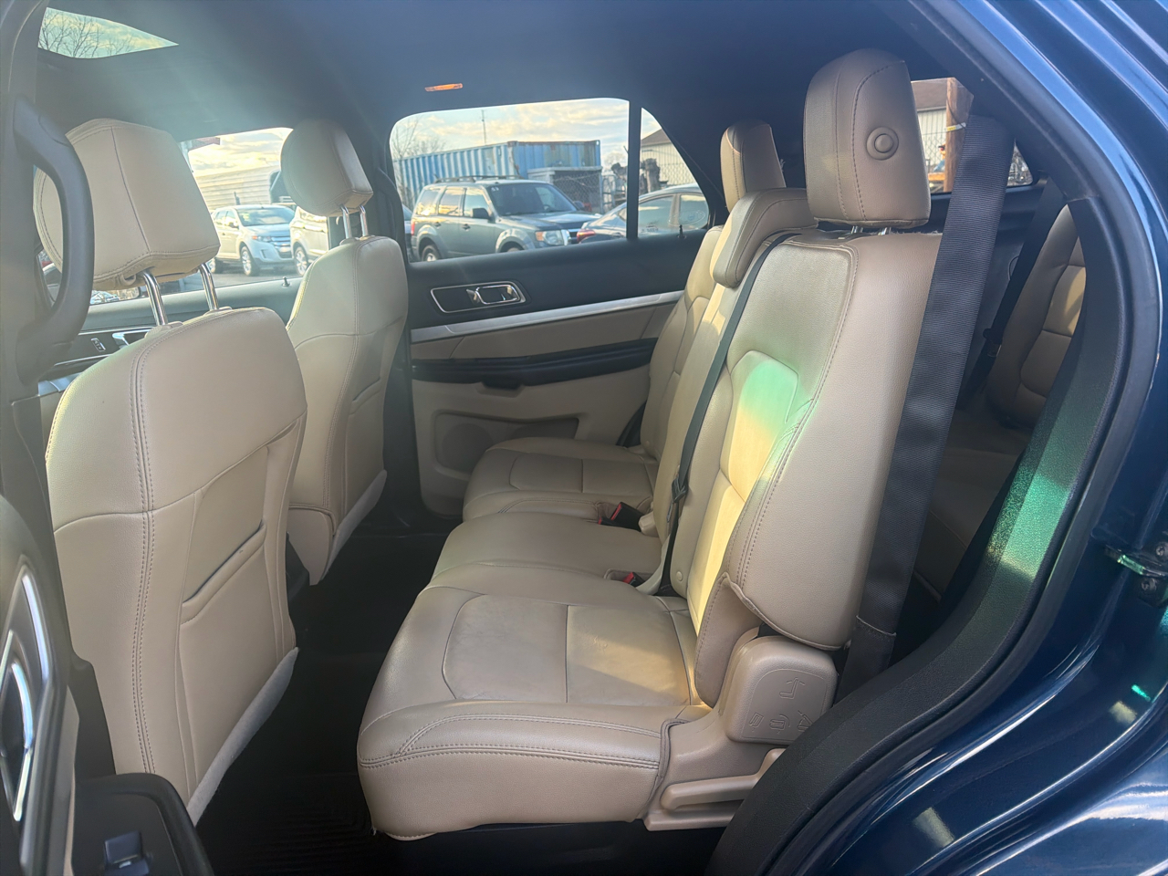 Ford Explorer XLT FWD 2016