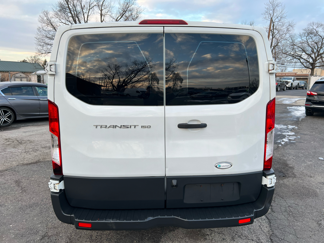 Ford Transit 150 Van Low Roof w/Sliding Pass. 130-in. WB 2016