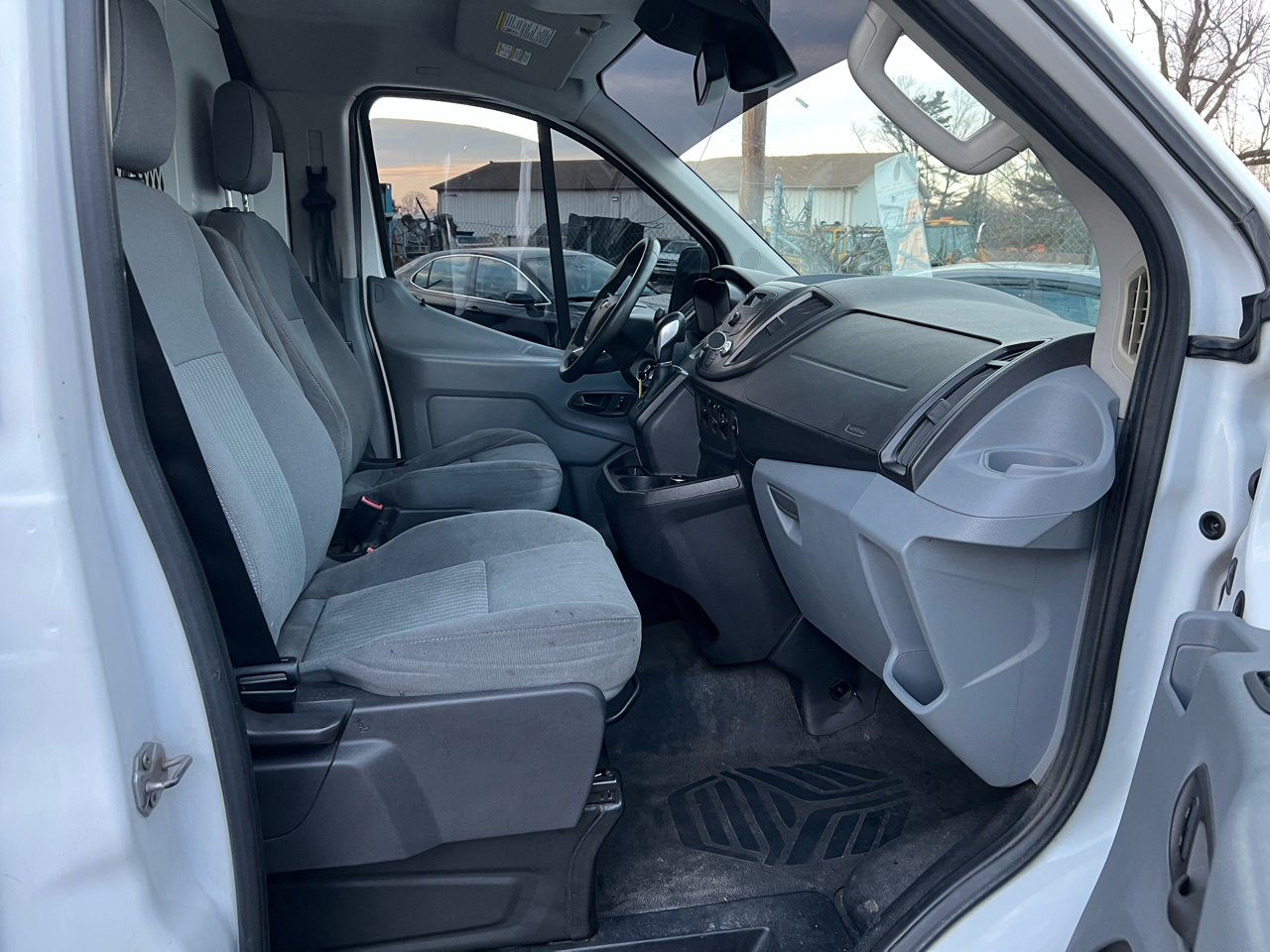 Ford Transit 150 Van Low Roof w/Sliding Pass. 130-in. WB 2016