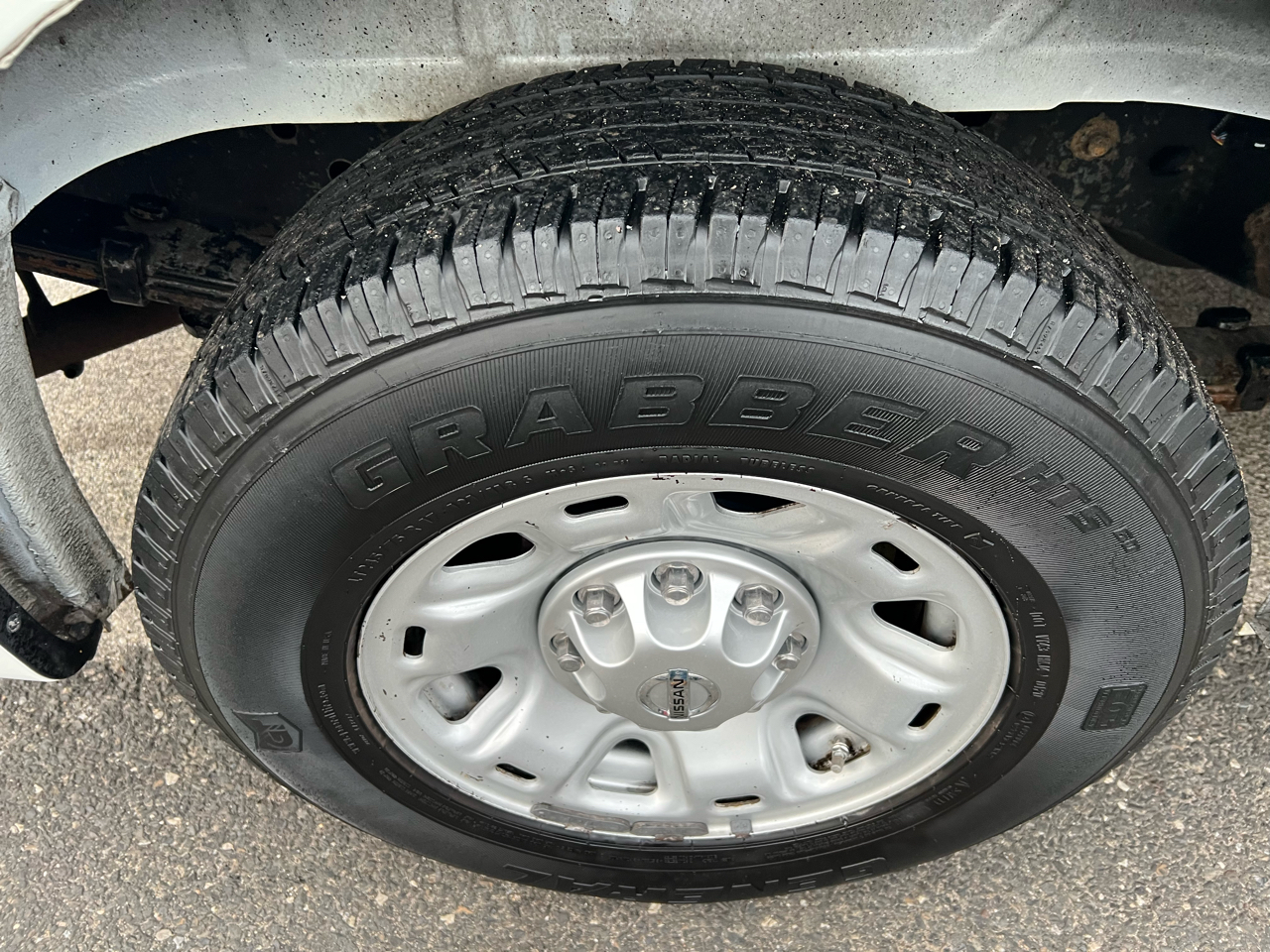 Nissan NV Cargo 2500 HD S V8 High Roof 2013