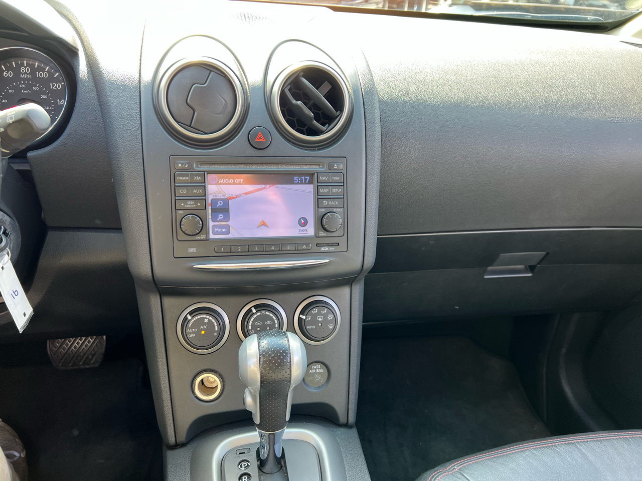 Nissan Rogue S AWD 2011 Nissan Rogue S AWD 2011
