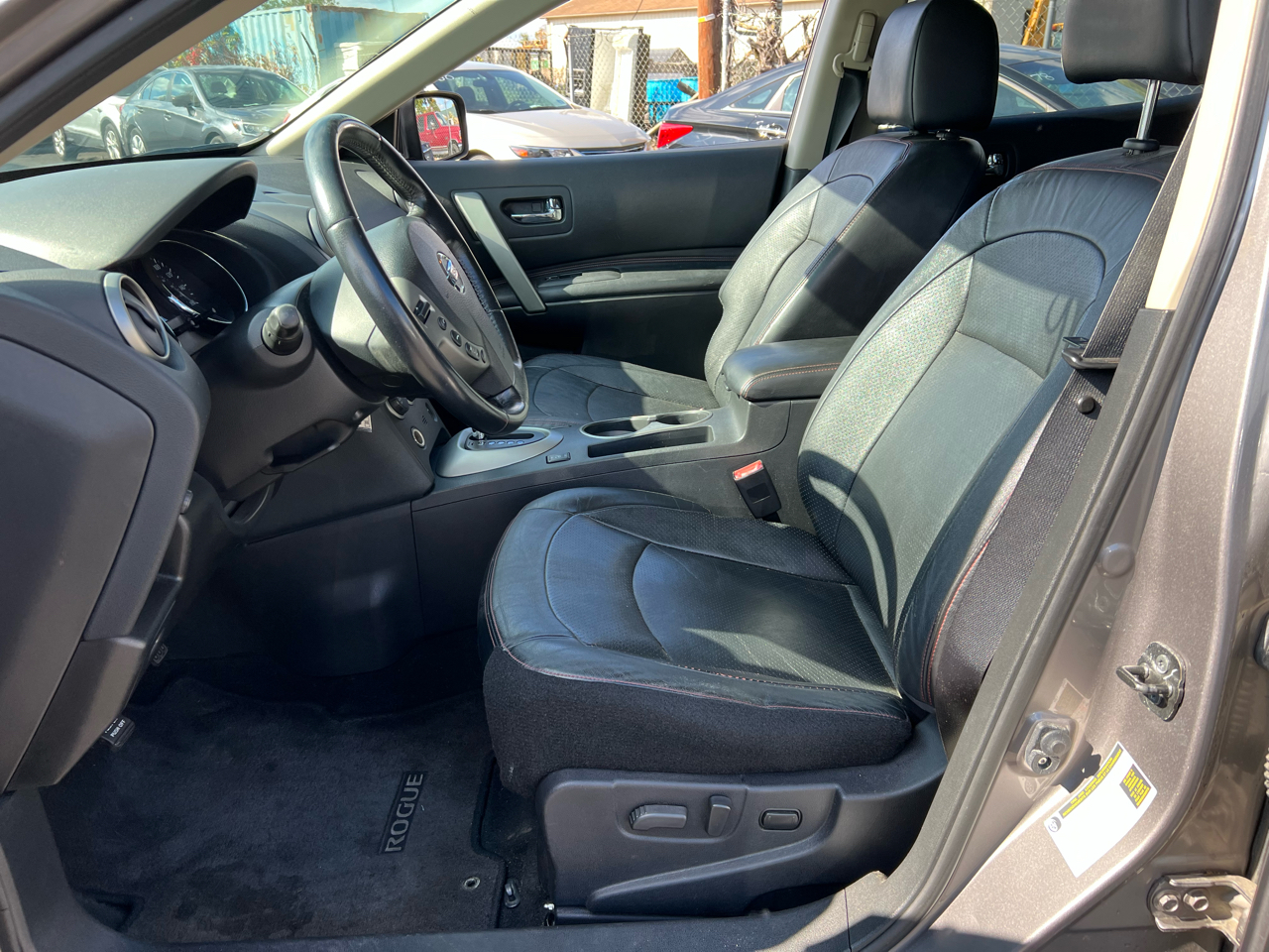 Nissan Rogue S AWD 2011 Nissan Rogue S AWD 2011