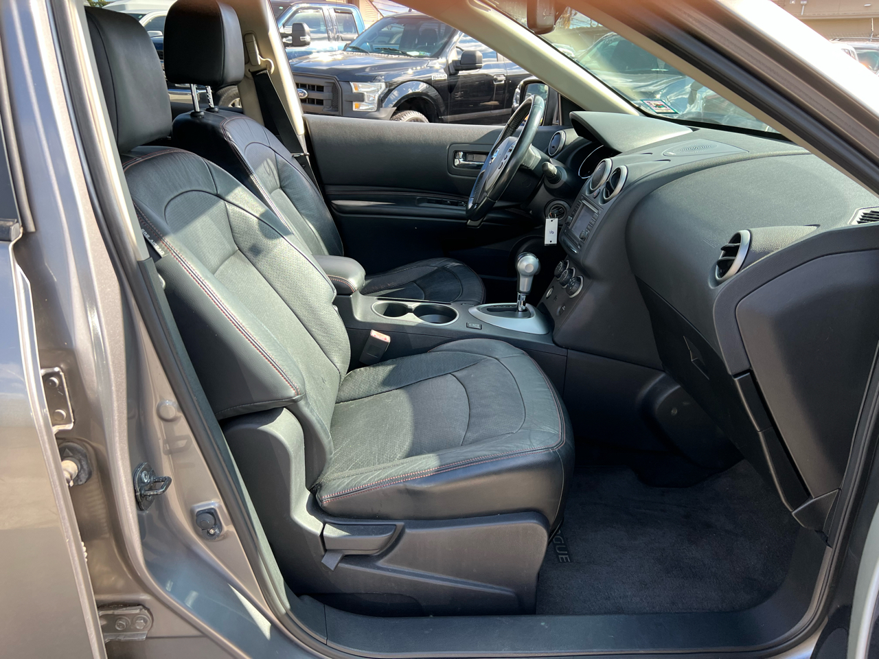 Nissan Rogue S AWD 2011 Nissan Rogue S AWD 2011