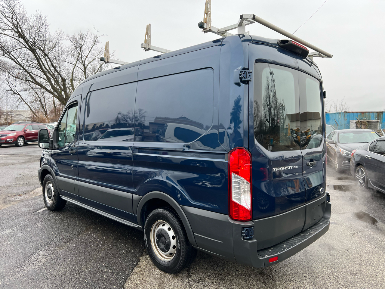 Ford Transit 150 Van Med. Roof w/Sliding Pass. 130-in. WB 2018