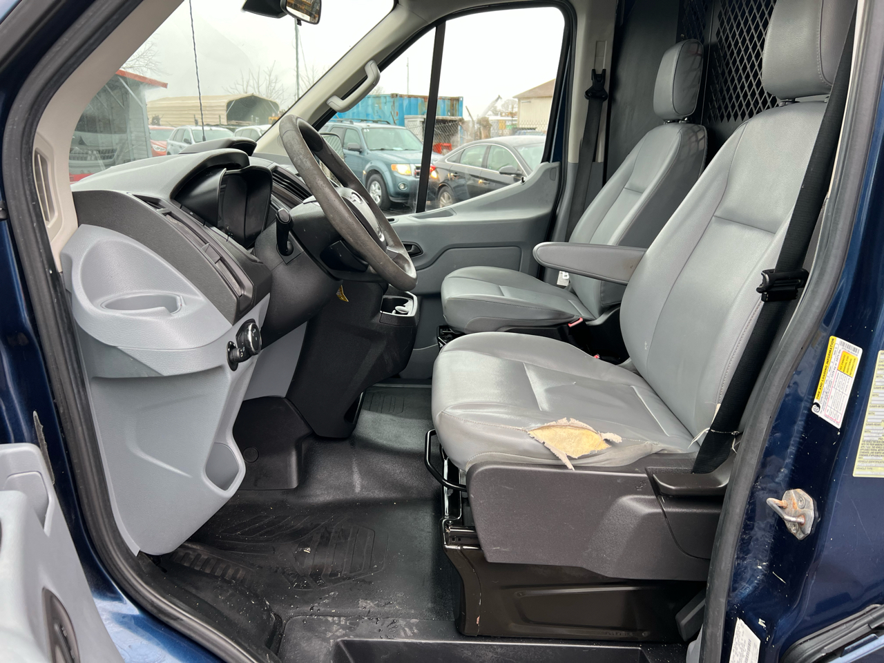 Ford Transit 150 Van Med. Roof w/Sliding Pass. 130-in. WB 2018