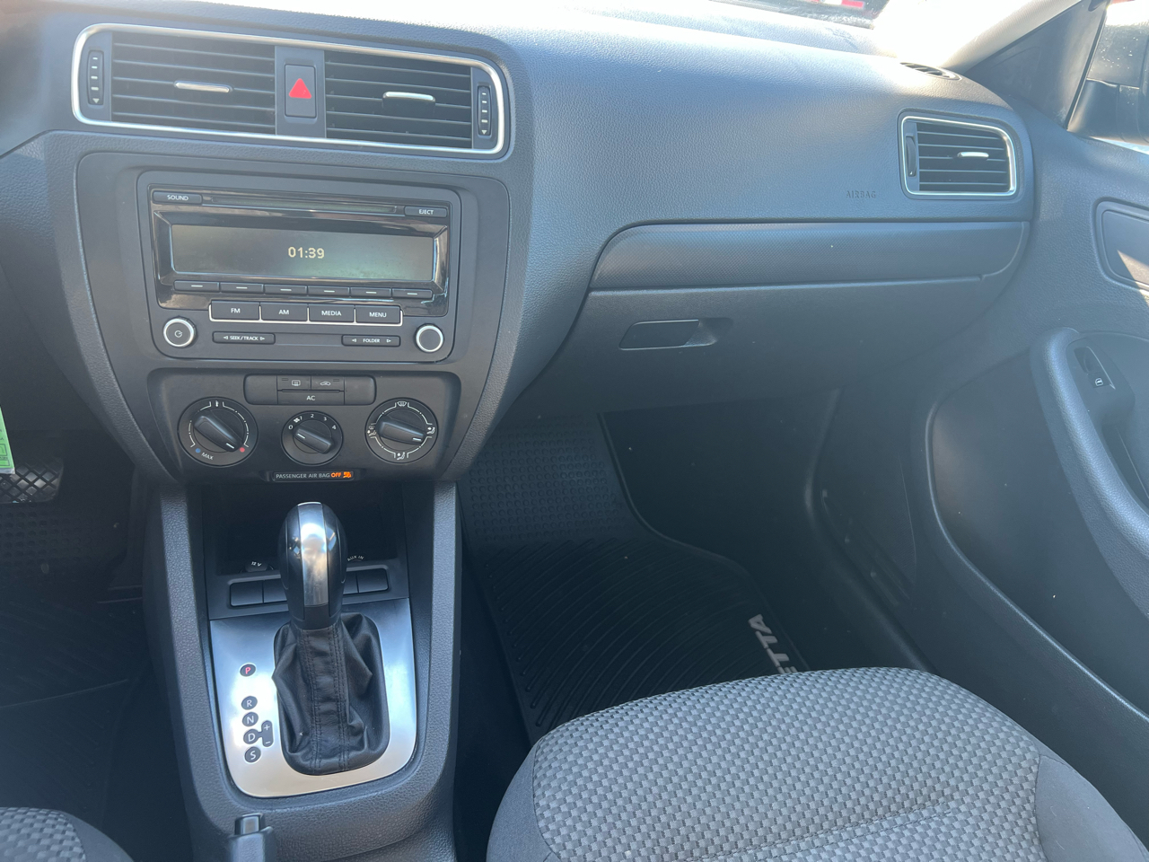 Volkswagen Jetta S 2012