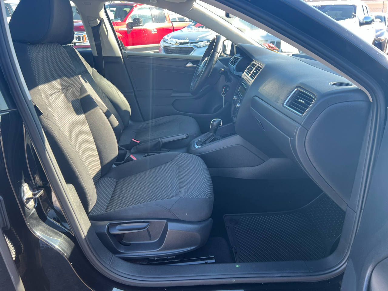 Volkswagen Jetta S 2012