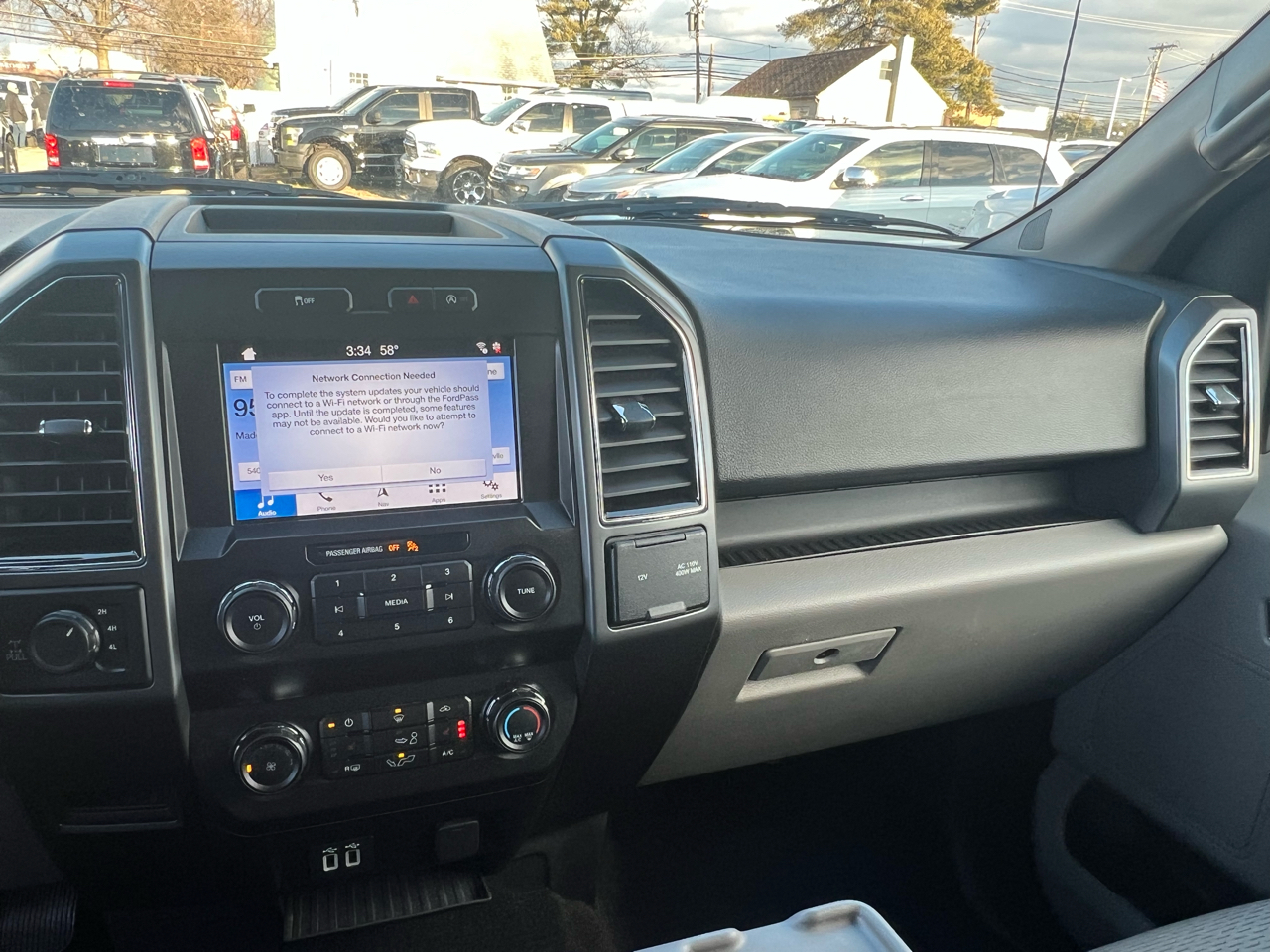 Ford F-150 4WD SuperCab 145" XLT 2019