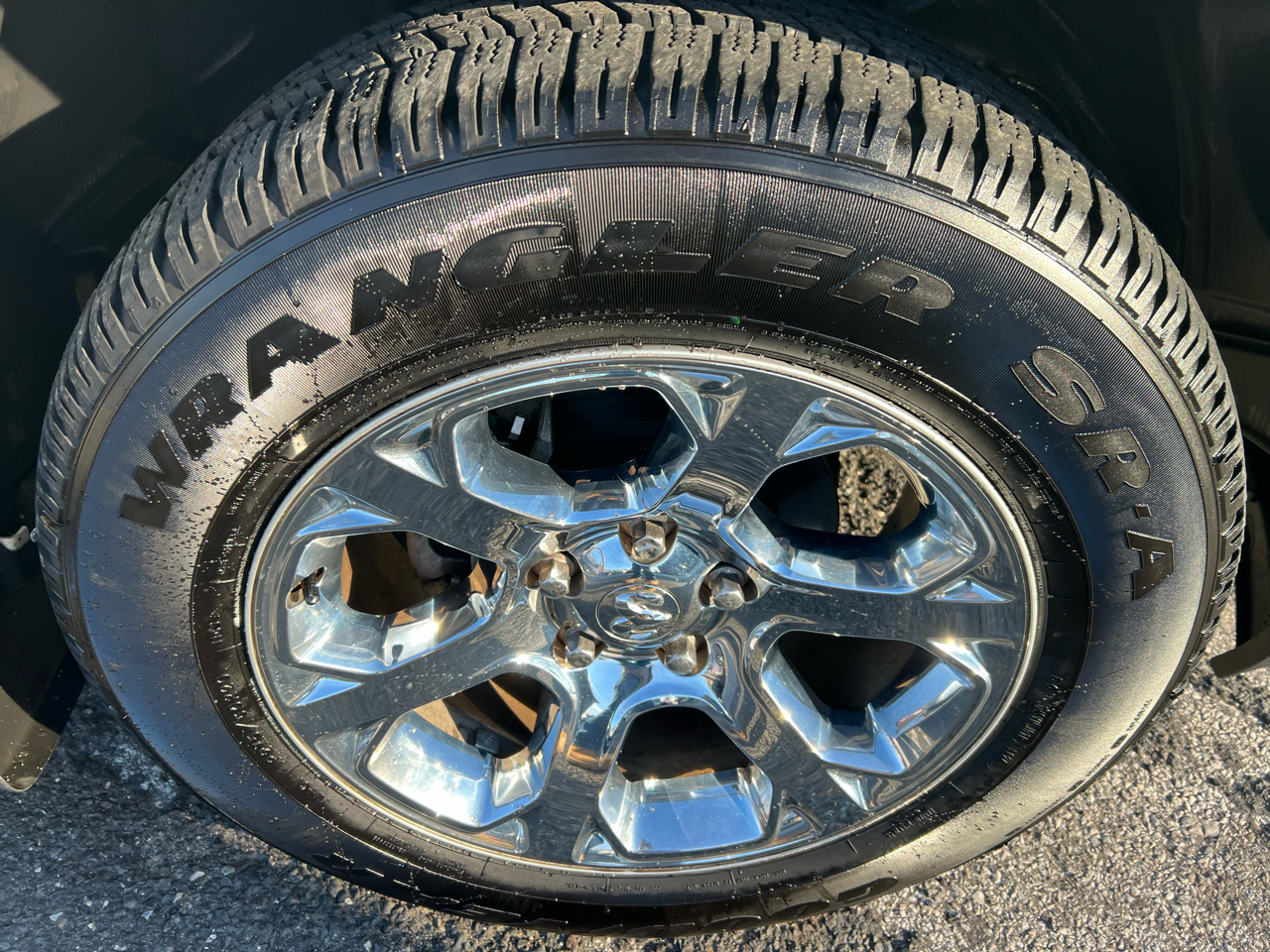 RAM 1500 Laramie Crew Cab SWB 4WD 2016